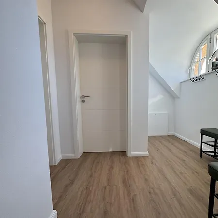 Kajuete 1 - 2025 Neu Eroeffnet, Mit Balkon Appartement Poseritz